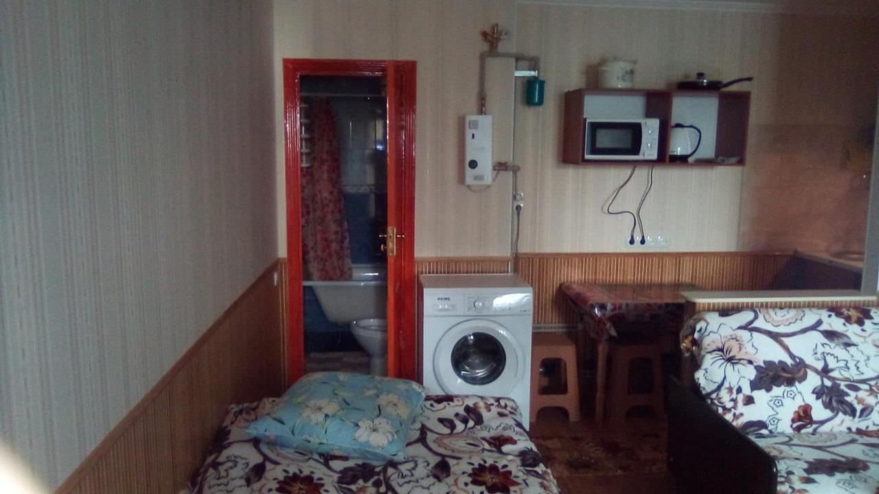1-Я Слободская, 17А, Угол Проспекта Центрального, 3 Дивана, Wi-Fi, Отдельный Вход. 니콜라예프 외부 사진