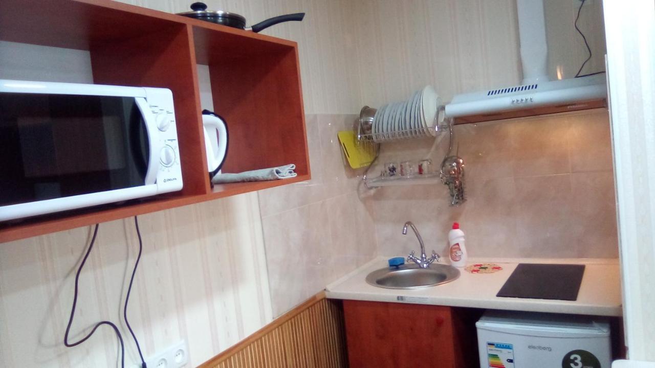 1-Я Слободская, 17А, Угол Проспекта Центрального, 3 Дивана, Wi-Fi, Отдельный Вход. 니콜라예프 외부 사진