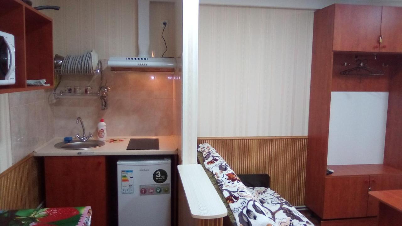 1-Я Слободская, 17А, Угол Проспекта Центрального, 3 Дивана, Wi-Fi, Отдельный Вход. 니콜라예프 외부 사진
