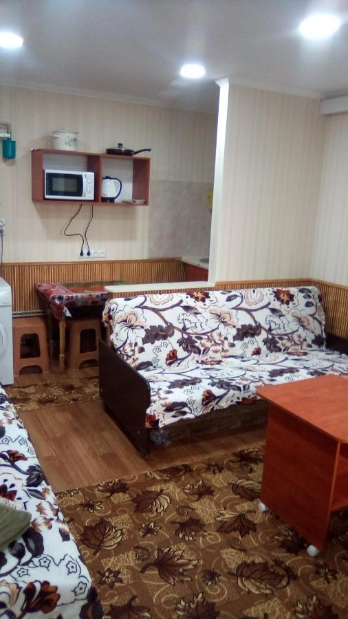 1-Я Слободская, 17А, Угол Проспекта Центрального, 3 Дивана, Wi-Fi, Отдельный Вход. 니콜라예프 외부 사진